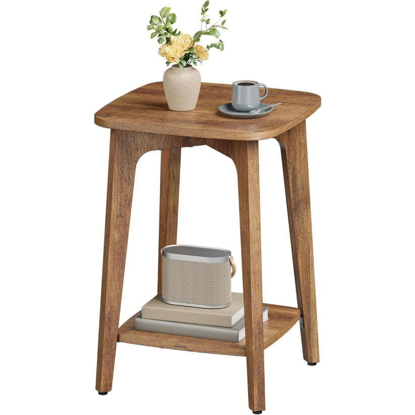 Quadratischer Beistelltisch mit unterer Ablage,